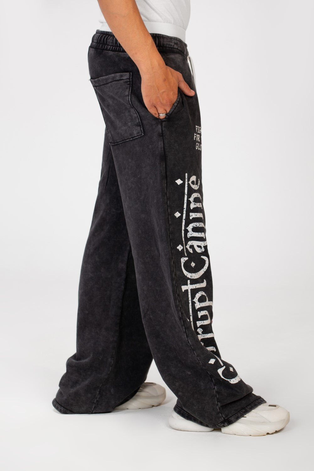 VINTAGE VARSITY PRINTED SWEATPANT