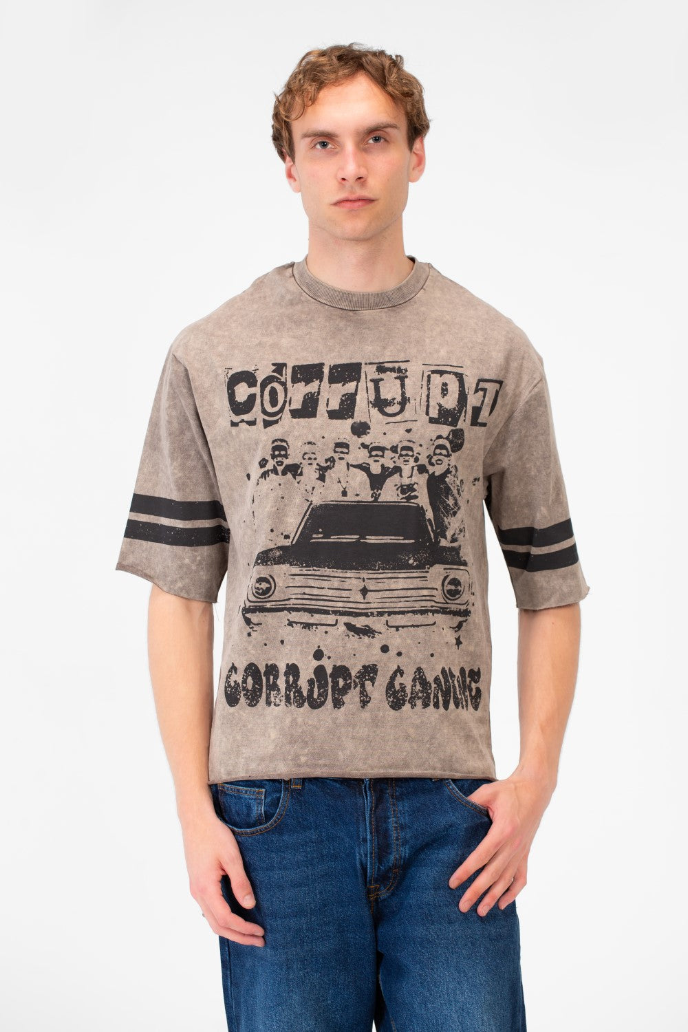 GRAPHIC PRINT CORRUPT T-SHIRT