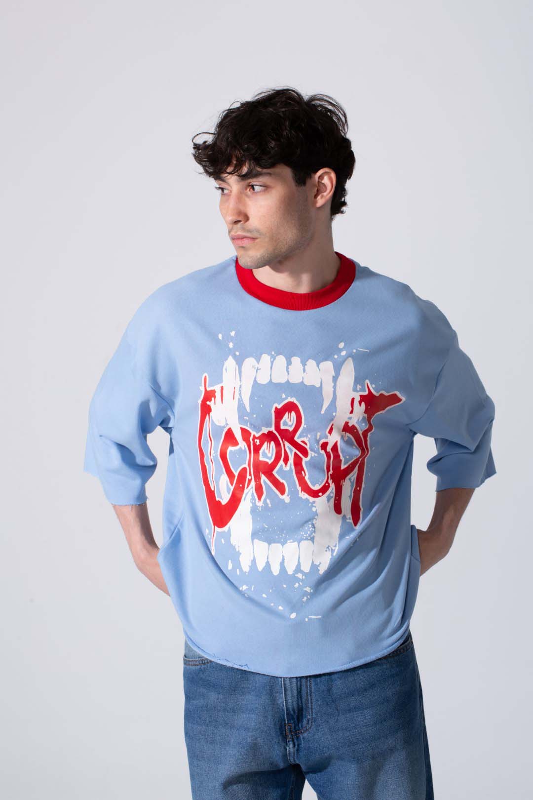 CORRUPT HEAVYWEIGHT ROUNDED T-SHIRT