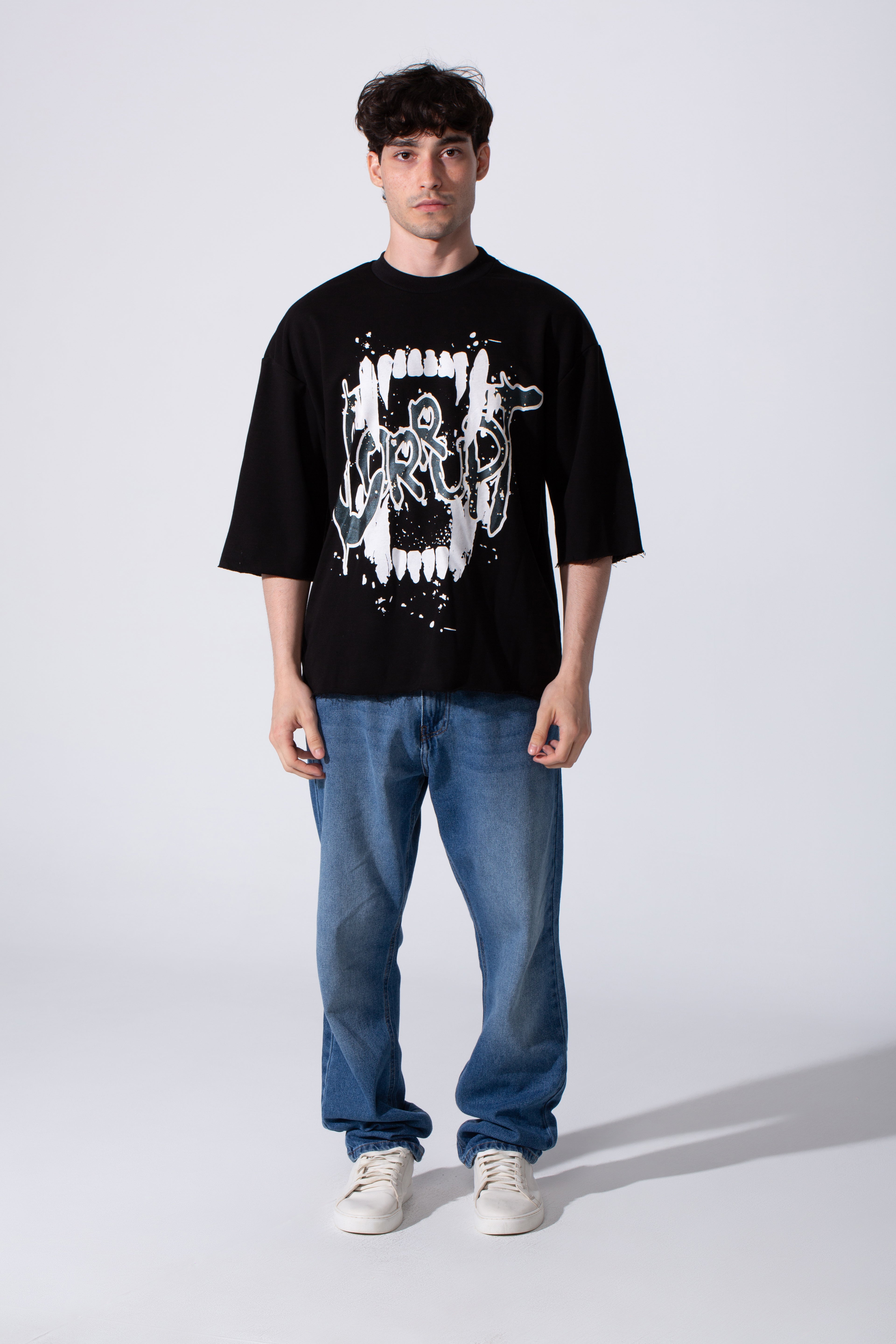 CORRUPT HEAVYWEIGHT ROUNDED T-SHIRT