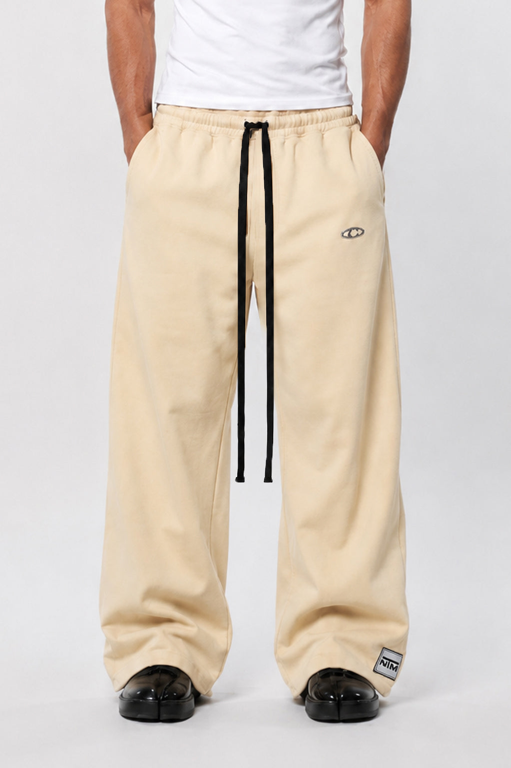 WIDE LEG FLEECE OFF GRID SWEATPANTS WITH DRAWSTRING
