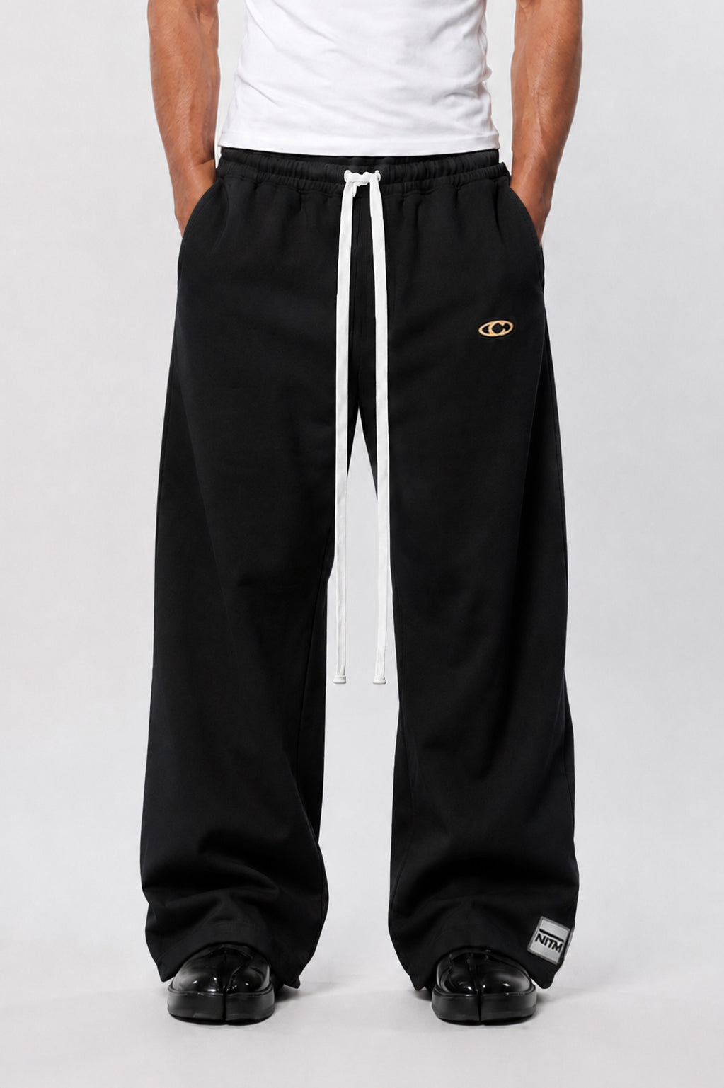 WIDE LEG FLEECE OFF GRID SWEATPANTS WITH DRAWSTRING